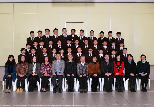 2011-2012年度上午班6B2全體畢業生合照
